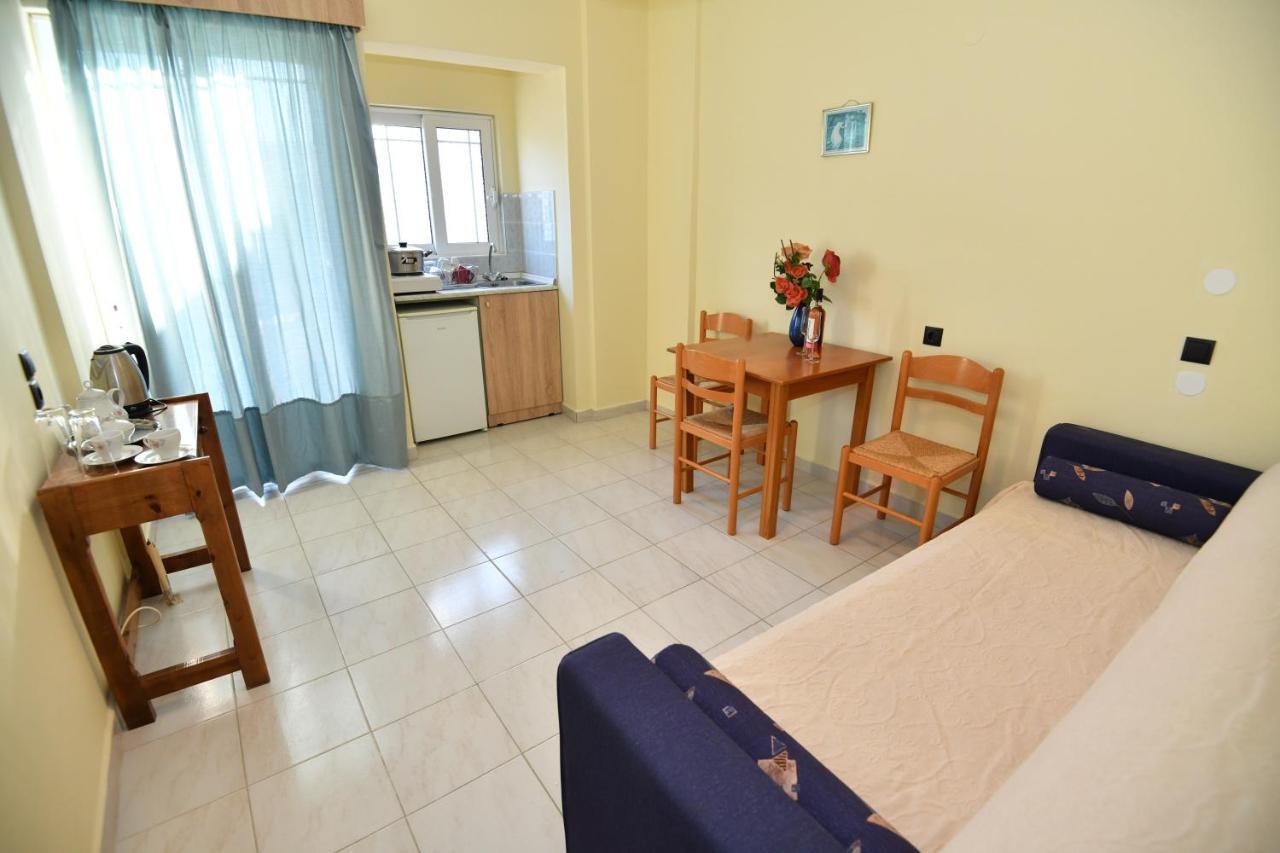 Iskas Apartments เอียลิซอส ภายนอก รูปภาพ