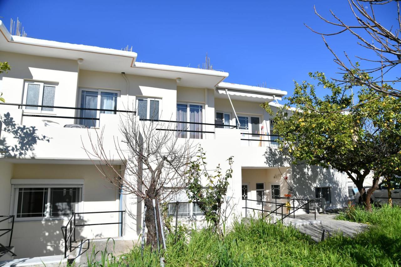 Iskas Apartments เอียลิซอส ภายนอก รูปภาพ