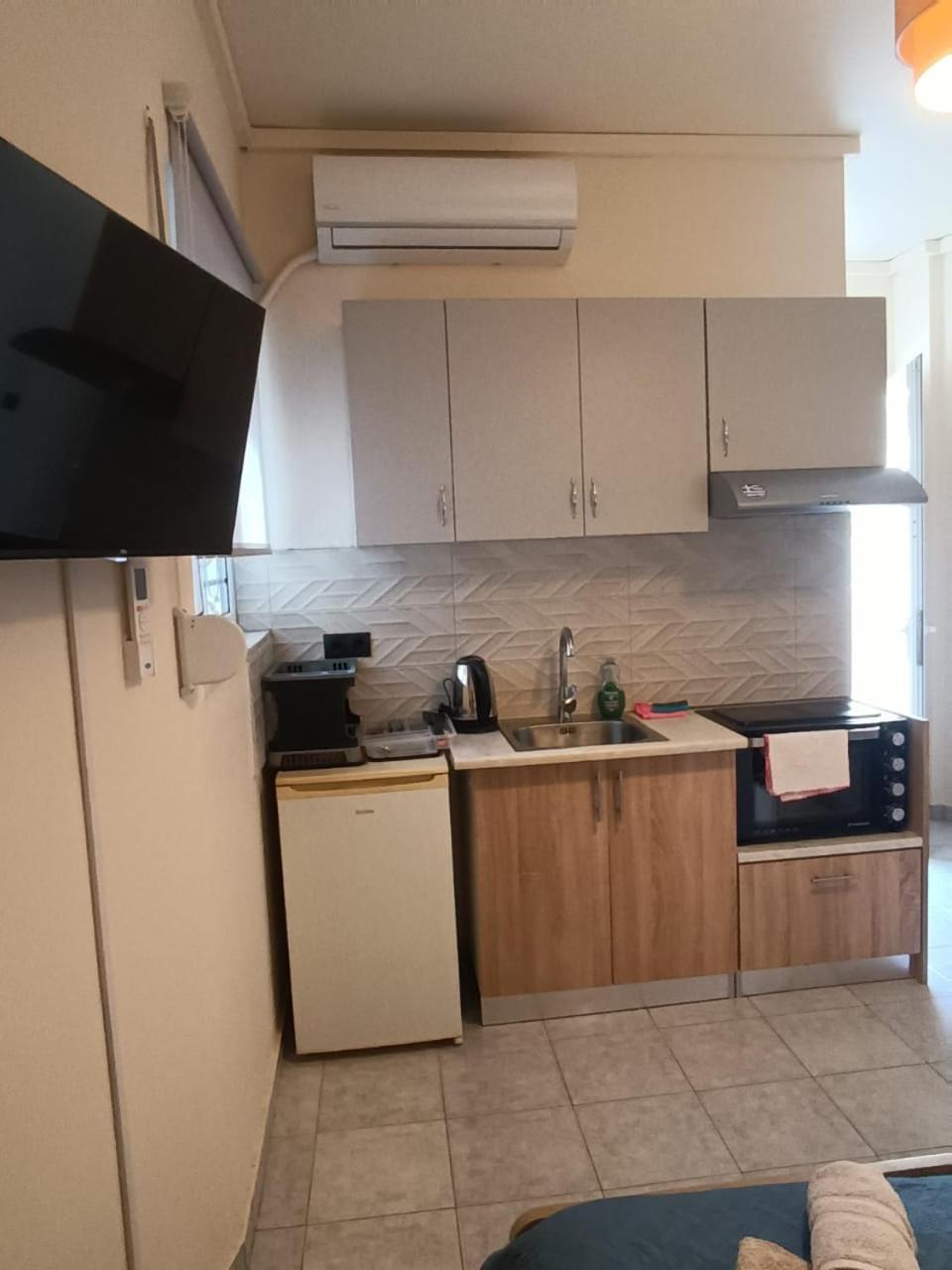 Iskas Apartments เอียลิซอส ภายนอก รูปภาพ